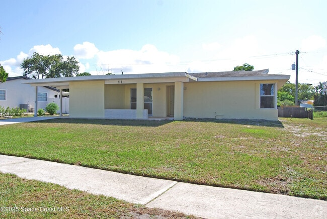 Building Photo - 718 Badger Dr NE Rental