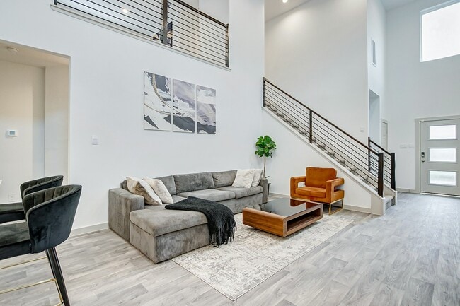 Photo - 12827 Barnsbury Ln