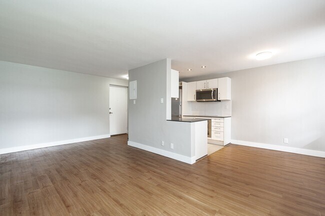 Photo - 25 Eccleston Dr