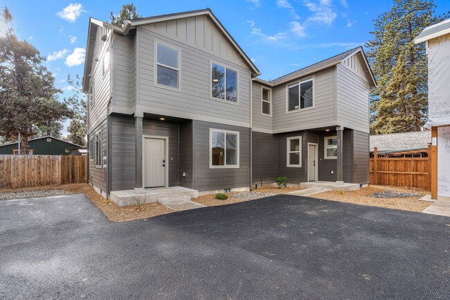 Photo - 817 SE 5th St