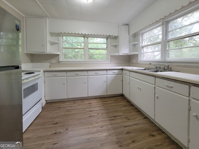 34 E New St