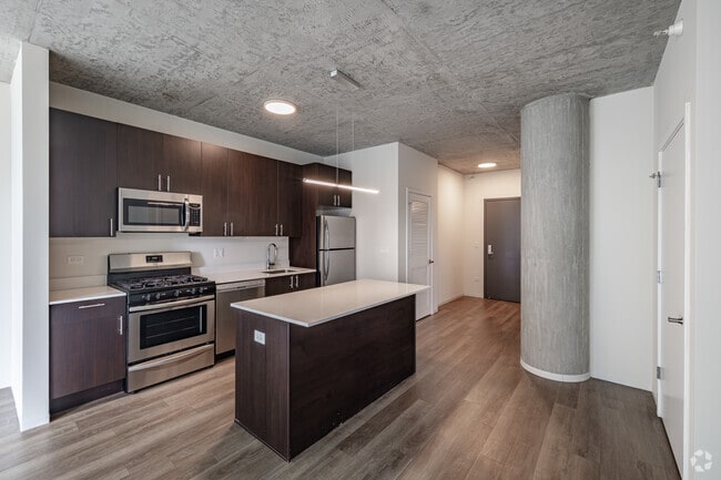 1BR, 1BA - 689SF - Kitchen - Coeval