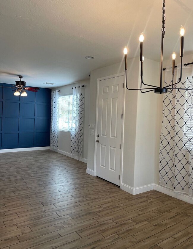 Photo - 3 BD IN POWER RANCH