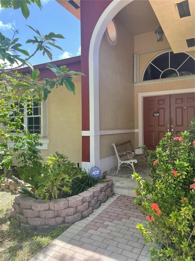 Photo - 232 SW 7th Ave