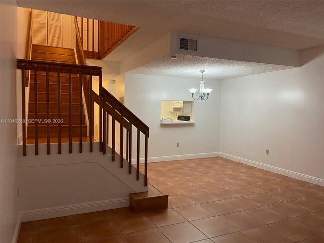 Photo - 10030 Hammocks Blvd Unidad 203