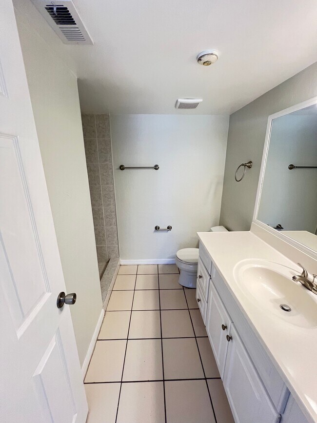 Photo - Artisan Cove Apartments