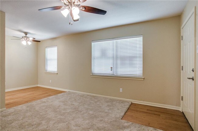 Photo - 2601 W Randol Mill Rd Unit 2631-D