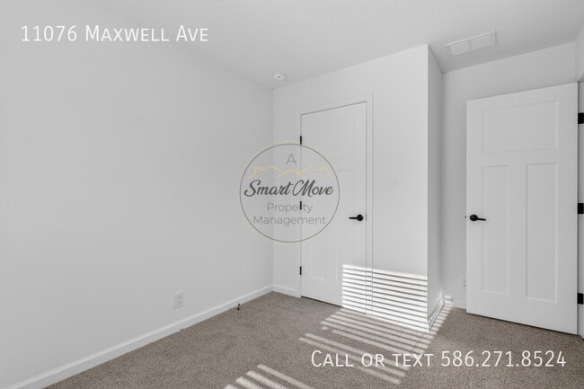 Photo - 11076 Maxwell Ave