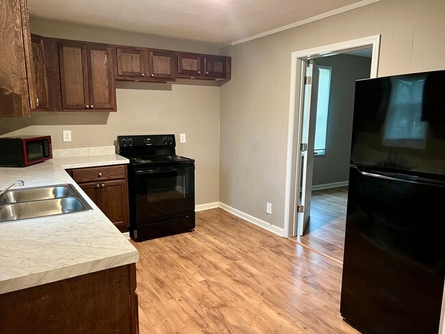 Photo - 2 Bedroom 1 Bath – For Rent!