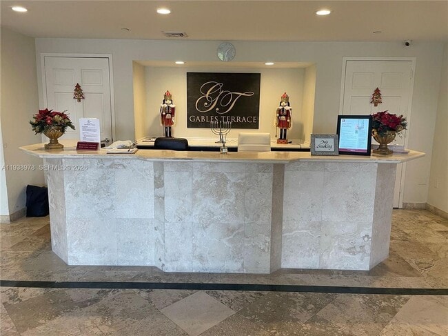 Building Photo - 2351 Douglas Rd