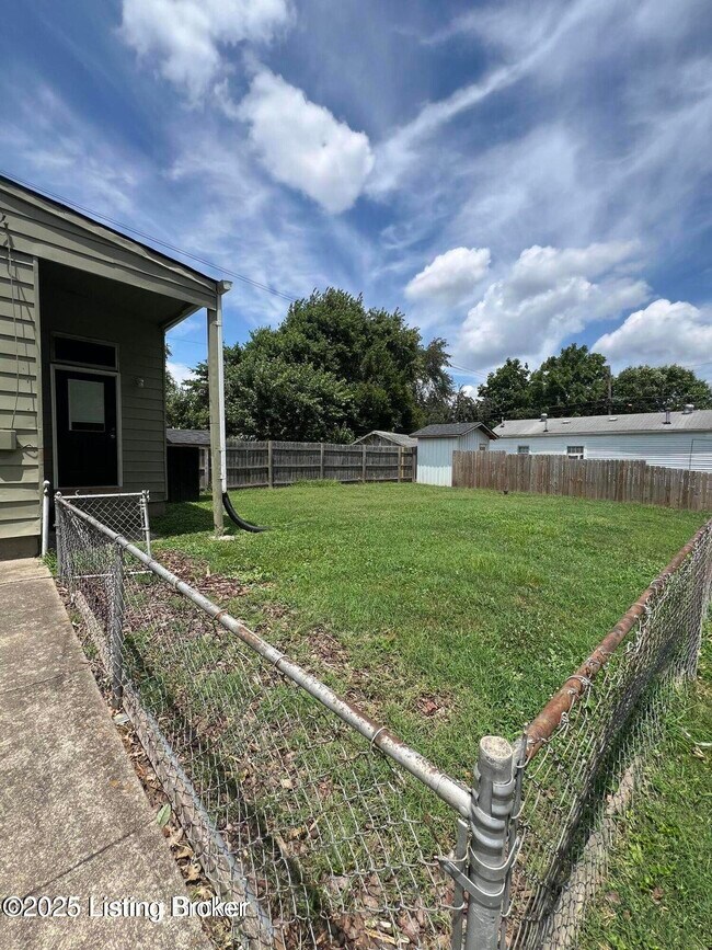 Photo - 1342 Hickory St Apartamento