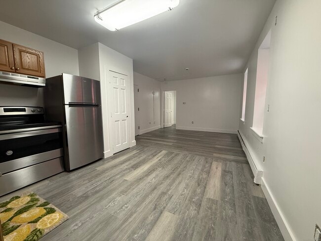 Photo - 575 Bank St Unit 206