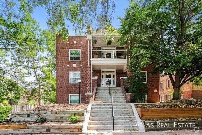 Building Photo - 970 N Pearl St Unit D Rental