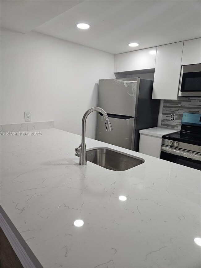 Photo - 8180 Geneva Ct Unit 518