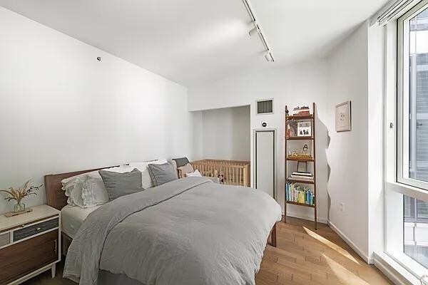 200 Chambers St Unit 4U