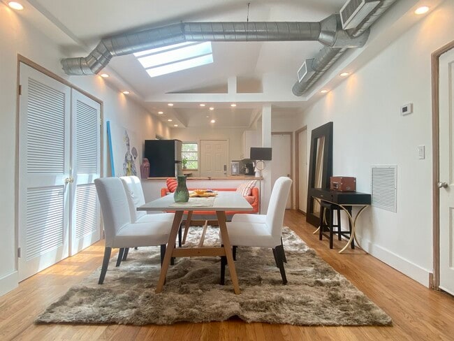 Photo - 500 NE 62nd St