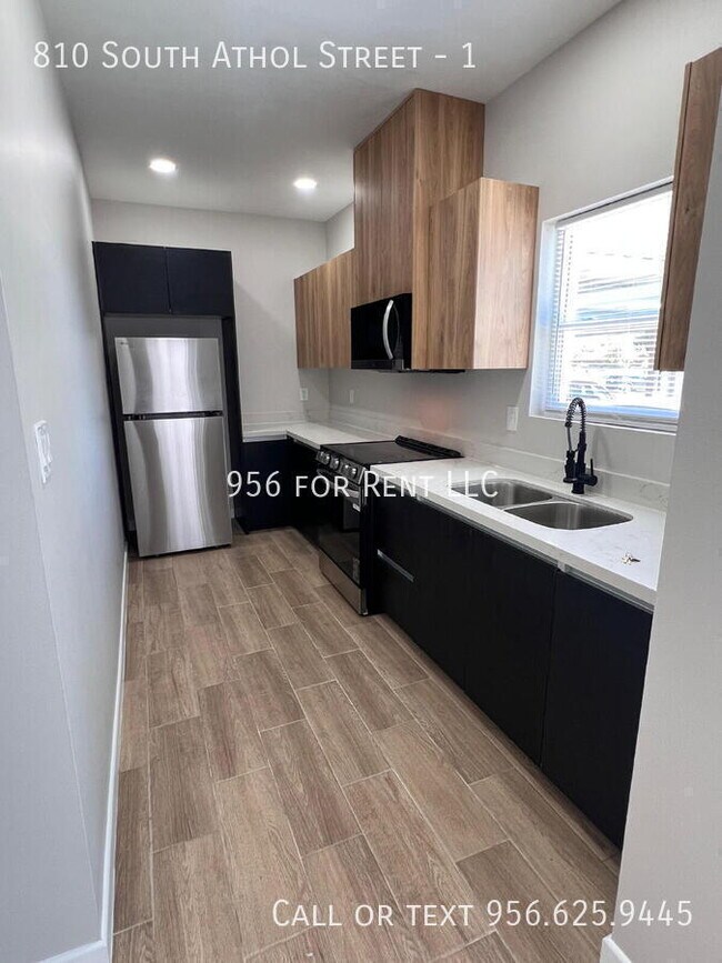 Photo - 810 S Athol St Unit 1