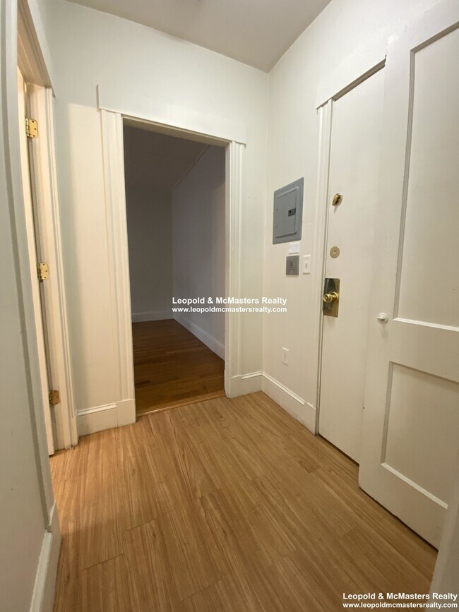 Photo - 1209 Boylston St