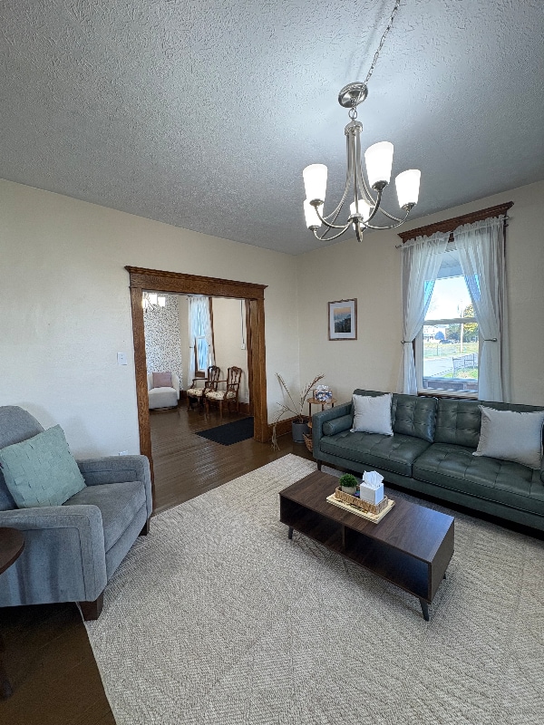 Photo - 73 Martin Ave