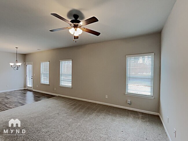 Photo - 129 Magnaview Dr