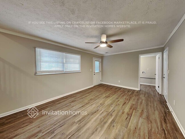 Photo - 277 Lancelot Way