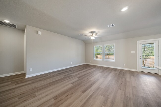 Photo - 17716 Ml Mnr Dr