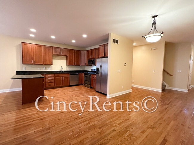 Photo - 2931 Eden Ave
