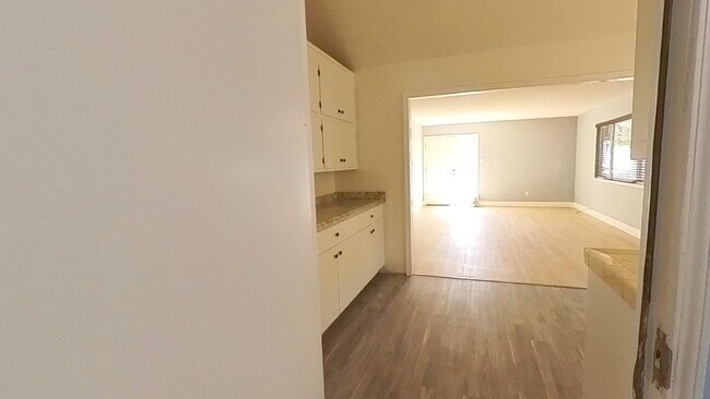 Photo - 3535 N San Joaquin St