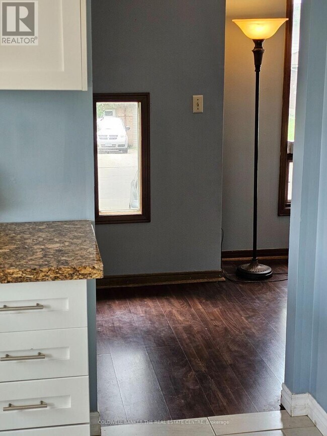 Photo - 3 Baxter Crescent