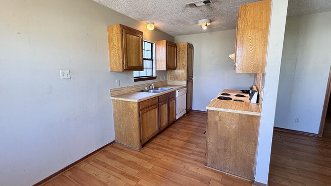 Photo - 819 Downing Pines Rd