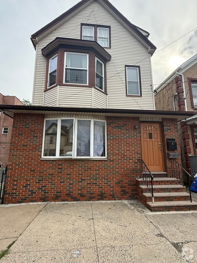 Building Photo - 140 E Jersey St Unit 1 Rental