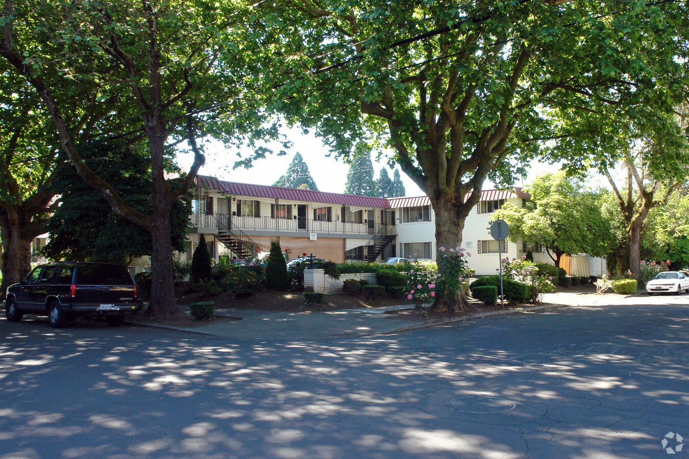 Hancock Court Apartments - Hancock Court Apartments