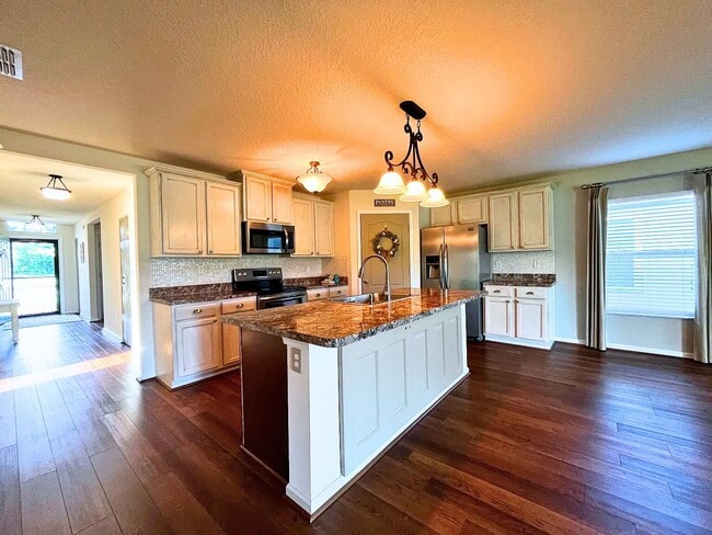 Photo - 4/2 with Community Amenities