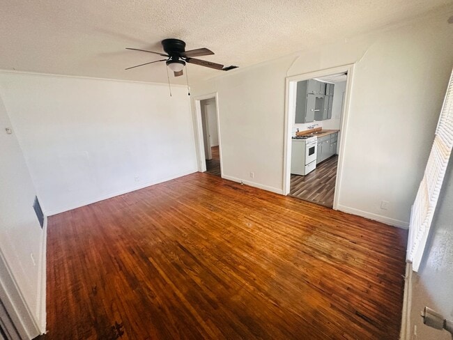 Photo - Charming 3 Bedroom Home