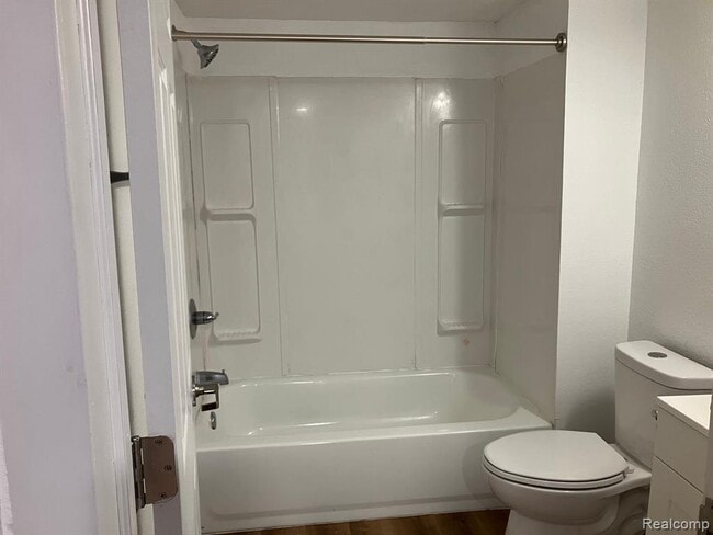 Photo - 1305 Washington Ave Unidad 8