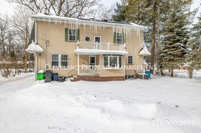 Photo - 939 Stuart Dr