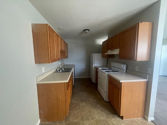 Photo - 219 Applewood St Unit #D