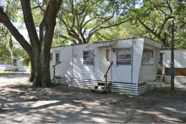 Photo - Shady Oaks Mobile Home Park