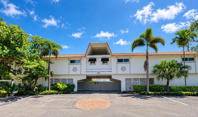 902 Palm Ave Unit 3