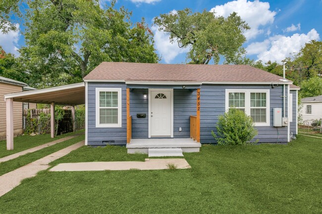 3 Bed 2 Bath House for Rent in Oak Cliff! - 3 Bed 2 Bath House for Rent in Oak Cliff!