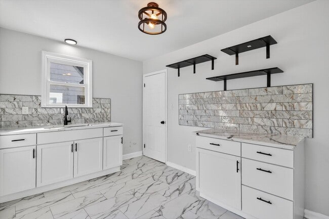 Photo - 8449 Penrod St