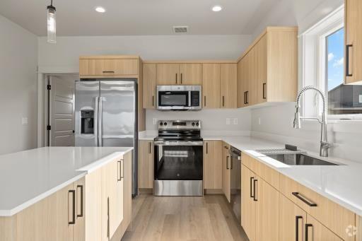 Building Photo - 2 bedroom in Billings MT 59106 Rental