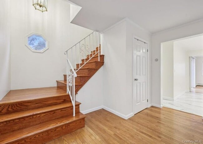 Photo - 335 5th St