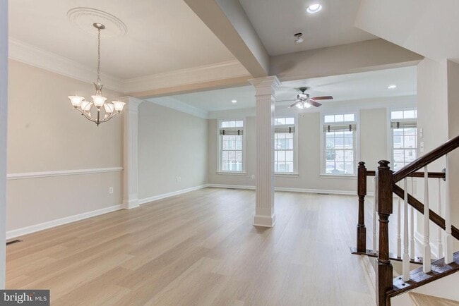 Photo - 42607 Offenham Terrace