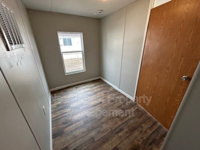 111 S Cedar Dr