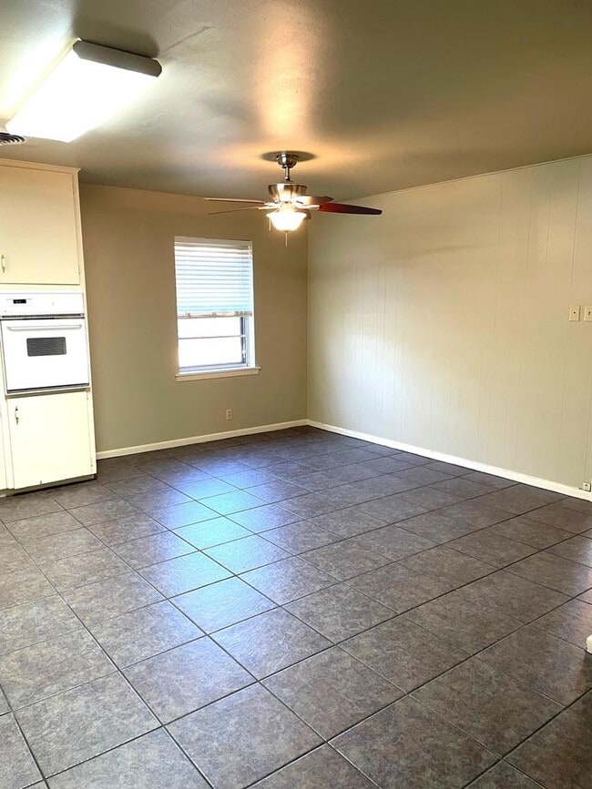 Photo - 1129 Nancy Beth Dr