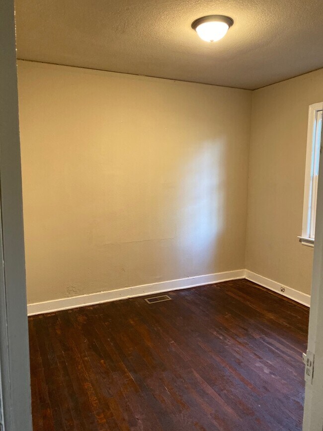 2 Bedroom 1 Bath Duplex in Millington Rental House Rental in