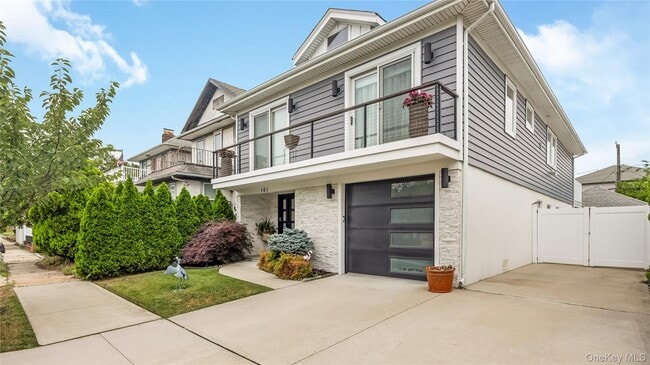Photo - 161 W Hudson St