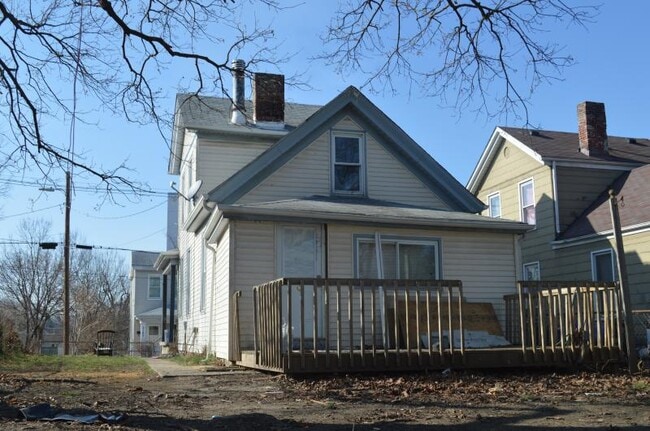 Photo - 2146 Benninghofen Ave