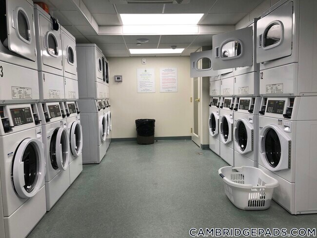 Photo - 18 Chauncy St Unidad C